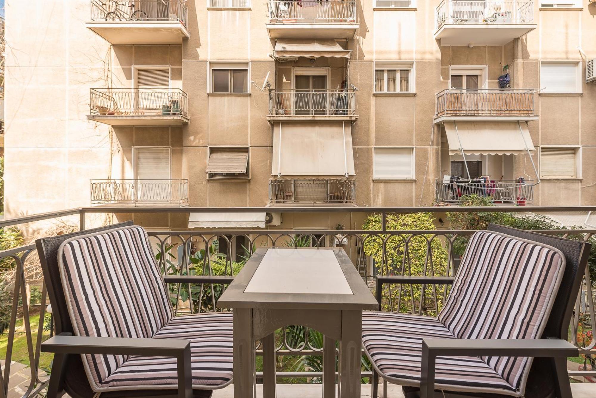 Stylish Luxury Apartment At Ampelokipi Metro Station Athens Exterior photo